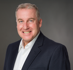 Brucce Headshot Website