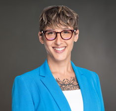 Tara Headshot Website